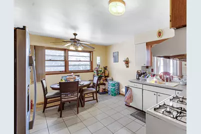 15452 Woodlawn East Avenue, South Holland, IL 60473 - Photo 6
