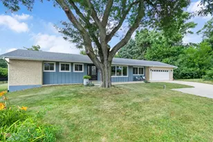 19W100 22nd St, Lombard, IL 60148 - Photo 2