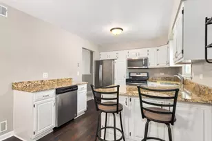 1243 Rick Ct, Joliet, IL 60431 - Photo 8