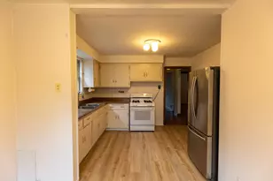 2433 S Keystone Ave, North Riverside, IL 60546 - Photo 4
