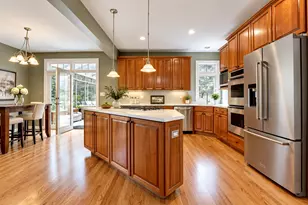 10901 Jillian Rd, Orland Park, IL 60467 - Photo 8