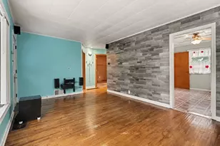 28 Kildare Ave, Joliet, IL 60433 - Photo 4