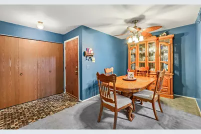 1059 Southbury Lane, Wheeling, IL 60090 - Photo 4