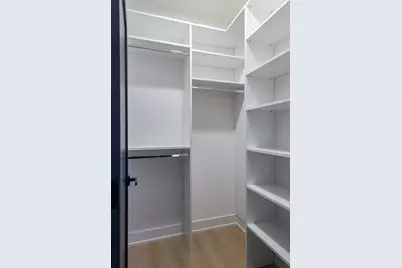 1716 W Berwyn Avenue, Chicago, IL 60640 - Photo 38