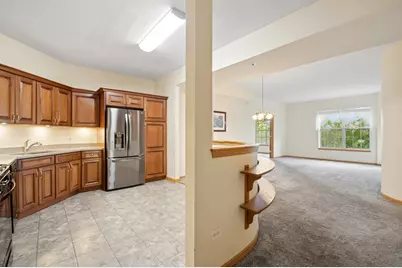 3125 Town Square Drive #401, Rolling Meadows, IL 60008 - Photo 2