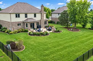 2016 Edgeview Dr, New Lenox, IL 60451 - Photo 26