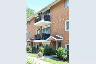 6111 W 64th Place #3, Chicago, IL 60638 - Photo 1