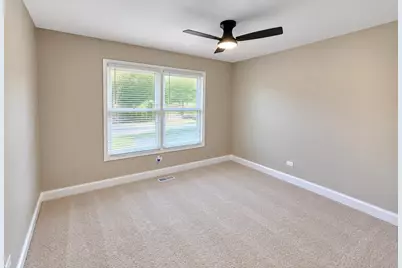 711 Southwind Drive, Carpentersville, IL 60110 - Photo 10