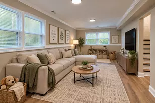 711 Southwind Dr, Carpentersville, IL 60110 - Photo 16