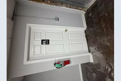 906 W Belmont Avenue, Chicago, IL 60657 - Photo 18