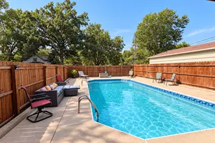 306 N Morrison St, Centralia, IL 62801 - Photo 2