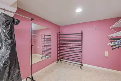 5306 N Lynch Avenue, Chicago, IL 60630 - Photo 16