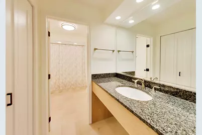 2020 Chestnut Avenue #109, Glenview, IL 60025 - Photo 12