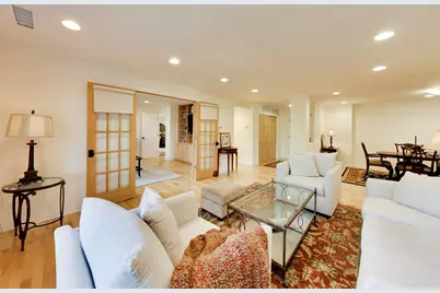 2020 Chestnut Avenue #109, Glenview, IL 60025 - Photo 6