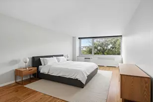 555 W Cornelia Ave, Chicago, IL 60657 - Photo 8