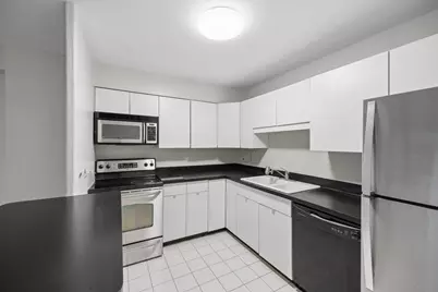 555 W Cornelia Avenue #501, Chicago, IL 60657 - Photo 6
