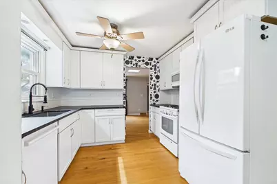 67 Grove Avenue, Glen Ellyn, IL 60137 - Photo 10