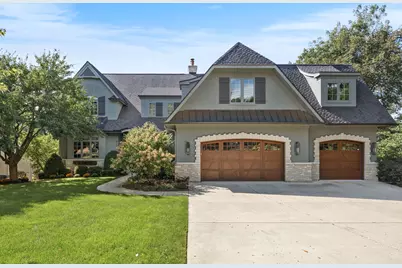935 N 3rd Avenue, Saint Charles, IL 60174 - Photo 2