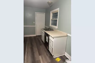 27W029 Oak Street, Hanover Park, IL 60133 - Photo 8