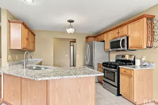 1988 Burnett Dr, Belvidere, IL 61008 - Photo 8