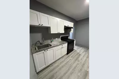 303 Stone Street #2B, Joliet, IL 60435 - Photo 2