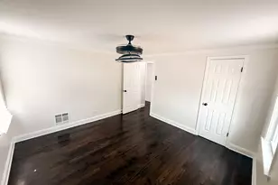 9415 S Peoria St, Chicago, IL 60620 - Photo 22