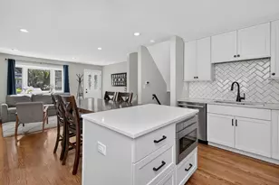 4608 Pershing Ave, Downers Grove, IL 60515 - Photo 4