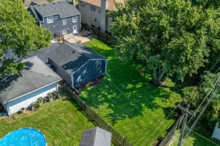 4608 Pershing Ave, Downers Grove, IL 60515 - Photo 2