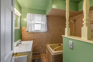 11 North St, East Dundee, IL 60118 - Photo 16