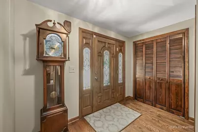 1280 Pembrook Circle, Roselle, IL 60172 - Photo 4