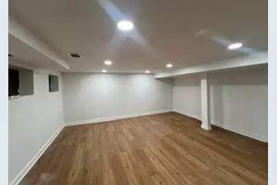 7229 N Campbell Avenue, Chicago, IL 60645 - Photo 16