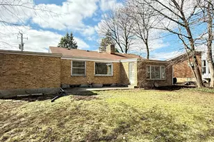 1N649 Main St, Glen Ellyn, IL 60137 - Photo 2