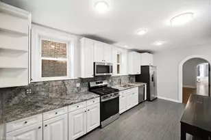 8215 S Evans Ave, Chicago, IL 60619 - Photo 10