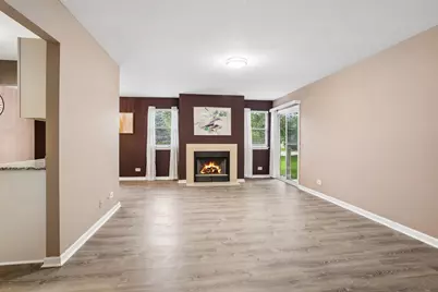 210 Glasgow Lane #Z1, Schaumburg, IL 60194 - Photo 4