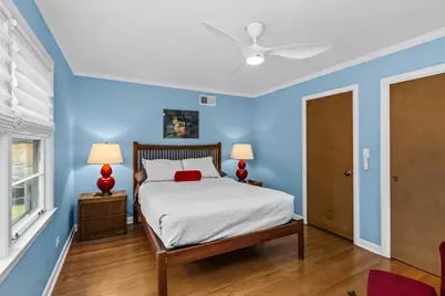 2761 Lincolnwood Drive, Evanston, IL 60201 - Photo 20
