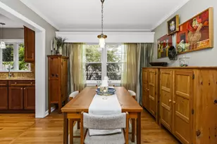 2761 Lincolnwood Dr, Evanston, IL 60201 - Photo 8