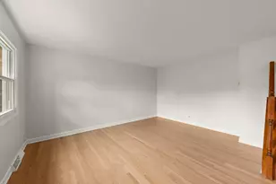 1302 Coolidge Ave, Wheaton, IL 60189 - Photo 4