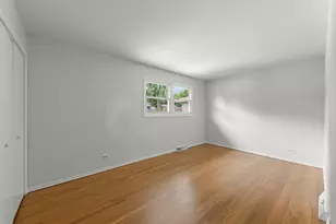 1302 Coolidge Ave, Wheaton, IL 60189 - Photo 16