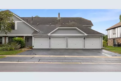 861 Yosemite Trail #B, Roselle, IL 60172 - Photo 1