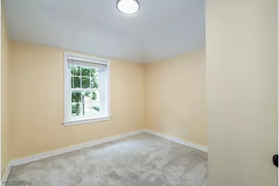 1720 Leland Avenue, Evanston, IL 60201 - Photo 14
