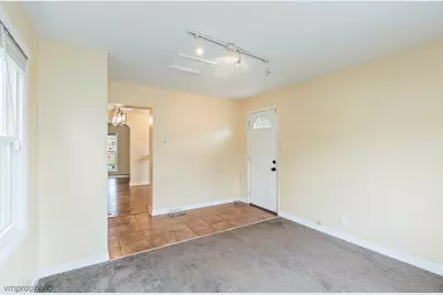 1720 Leland Avenue, Evanston, IL 60201 - Photo 10