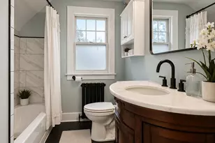 470 Marguerite St, Elgin, IL 60123 - Photo 16