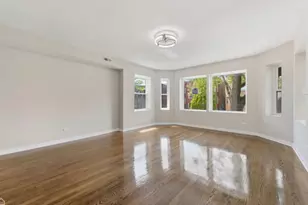 7741 S Phillips Ave, Chicago, IL 60649 - Photo 4