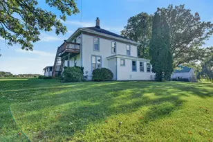 3208 S Country Club Rd, Woodstock, IL 60098 - Photo 4