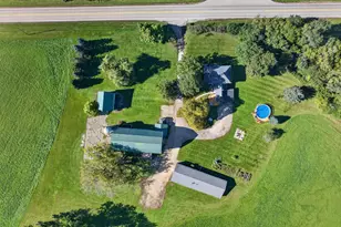 3208 S Country Club Rd, Woodstock, IL 60098 - Photo 92