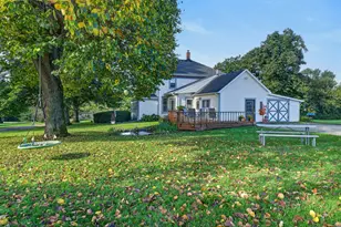 3208 S Country Club Rd, Woodstock, IL 60098 - Photo 6