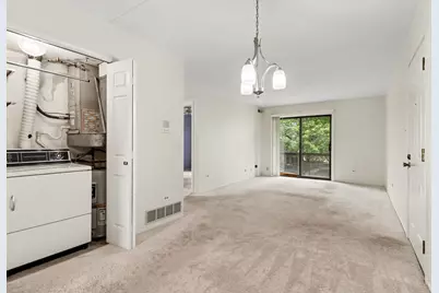 2815 Glenwood Lansing Road #206, Lynwood, IL 60411 - Photo 2