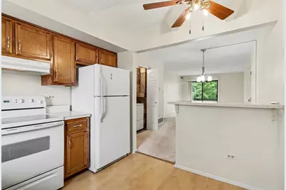 2815 Glenwood Lansing Road #206, Lynwood, IL 60411 - Photo 6