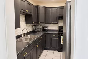 7052 41st St, Berwyn, IL 60402 - Photo 8