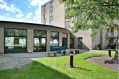 110 W Butterfield Road #309S, Elmhurst, IL 60126 - Photo 8